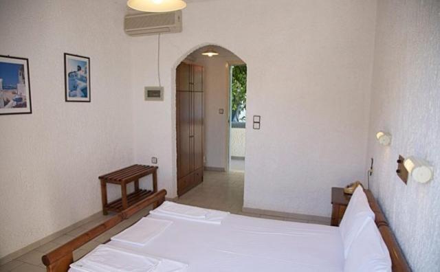 Fevro Hotel อาเยียกาลินี ห้อง รูปภาพ