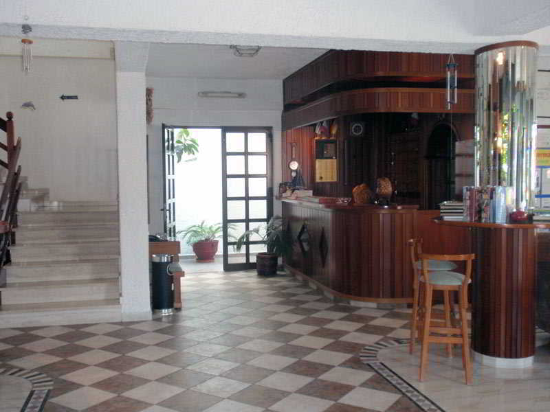 Fevro Hotel อาเยียกาลินี ภายนอก รูปภาพ