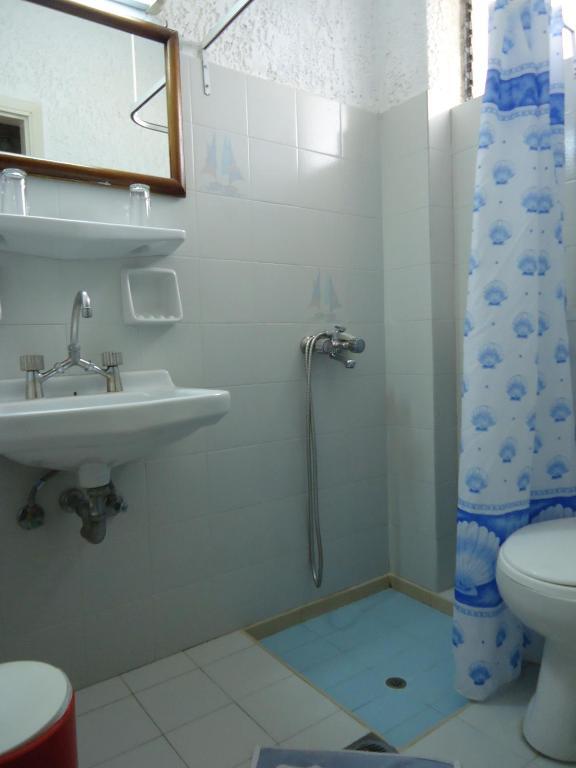 Fevro Hotel อาเยียกาลินี ภายนอก รูปภาพ